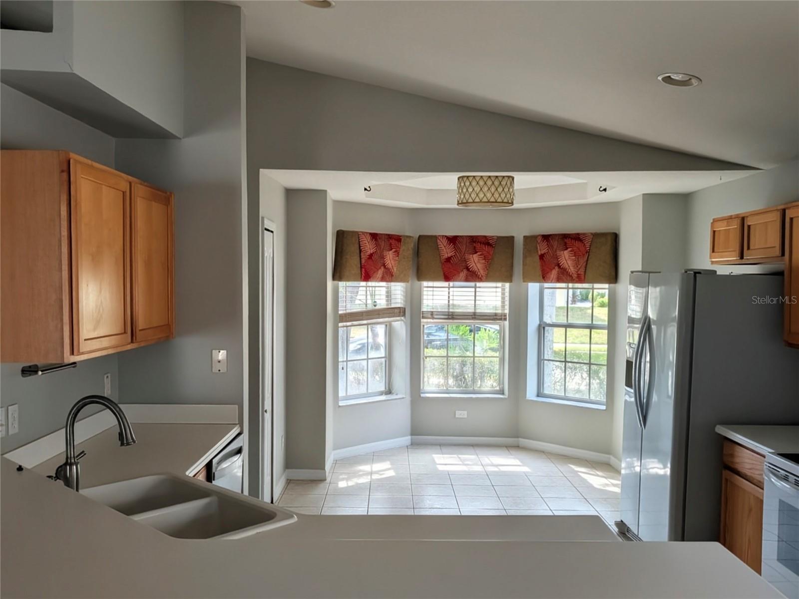 732 HENLEY CIR, DAVENPORT, FL — photo 2
