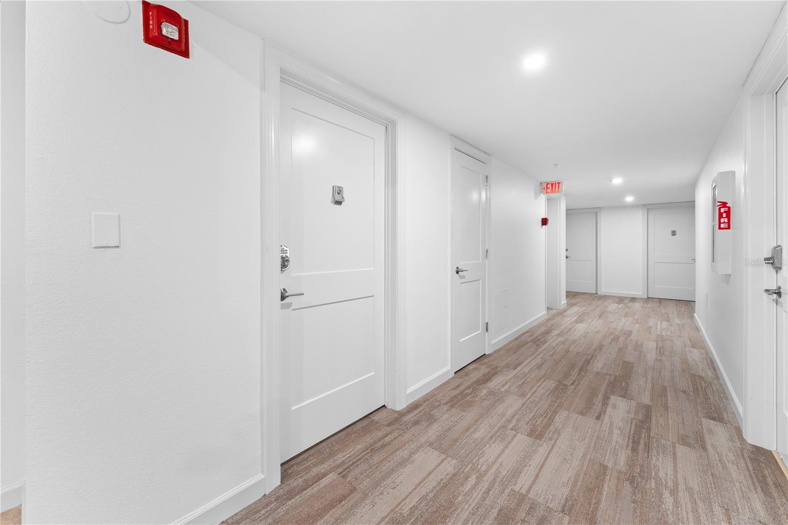 1700 BENJAMIN FRANKLIN DR #10F, SARASOTA, FL — photo 23