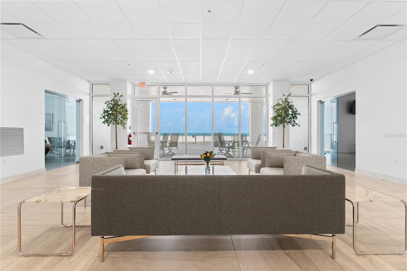 1700 BENJAMIN FRANKLIN DR #10F, SARASOTA, FL — photo 2