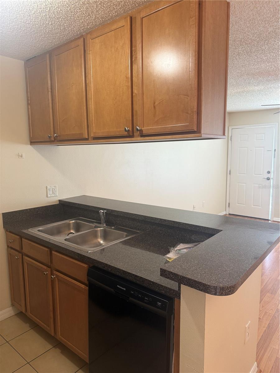 220 LAKE PARSONS GRN #205, BRANDON, FL — photo 9