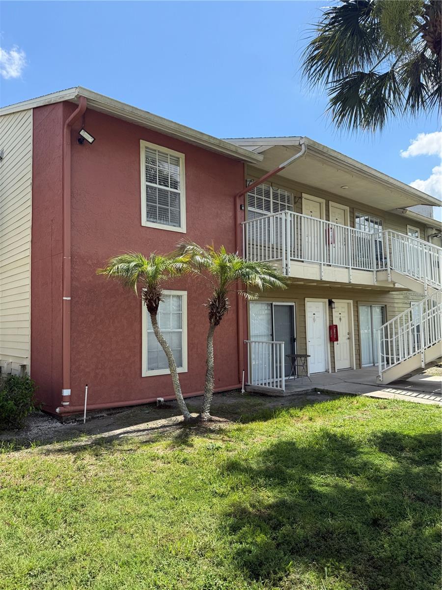 220 LAKE PARSONS GRN #205, BRANDON, FL — photo 24