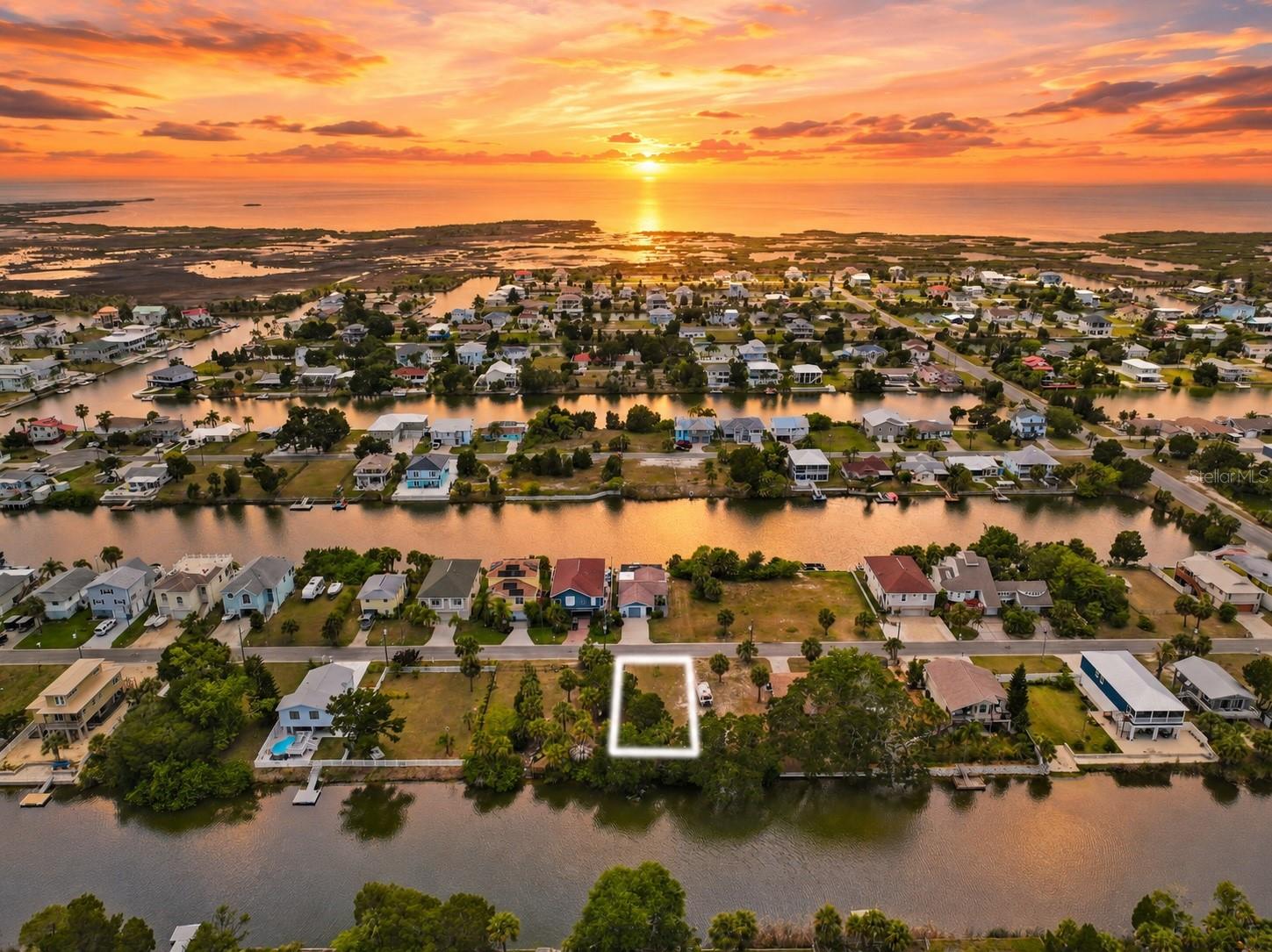 3240 SEA GRAPE DR, HERNANDO BEACH, FL — photo 2