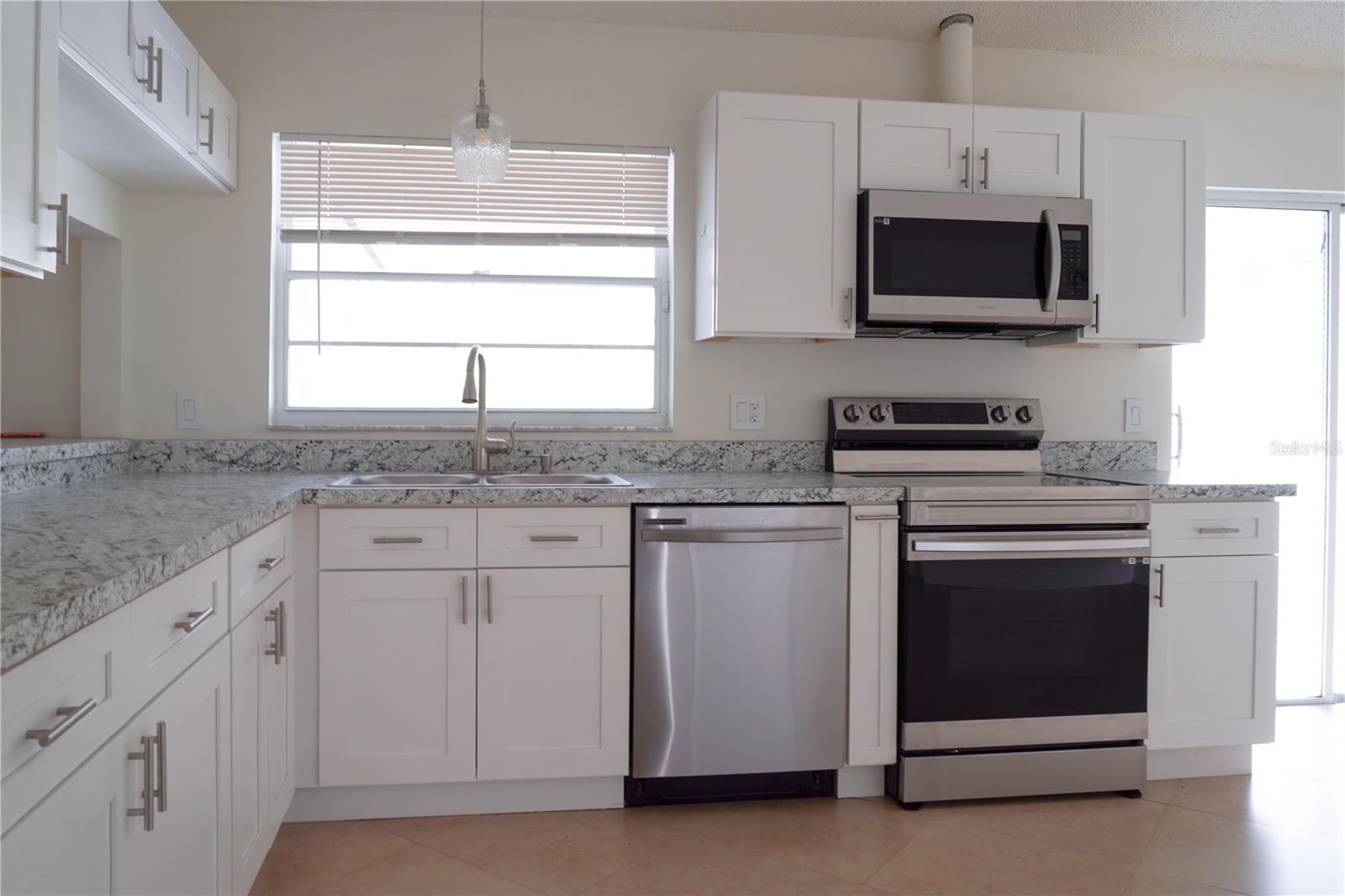 970 AMY RIDGE CT, KISSIMMEE, FL — photo 10