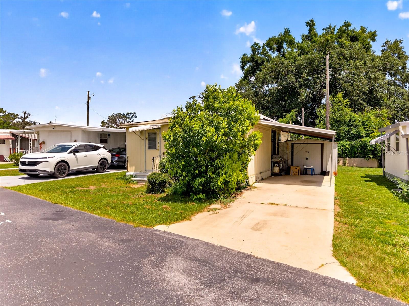 37433 RAY DR, ZEPHYRHILLS, FL — photo 2