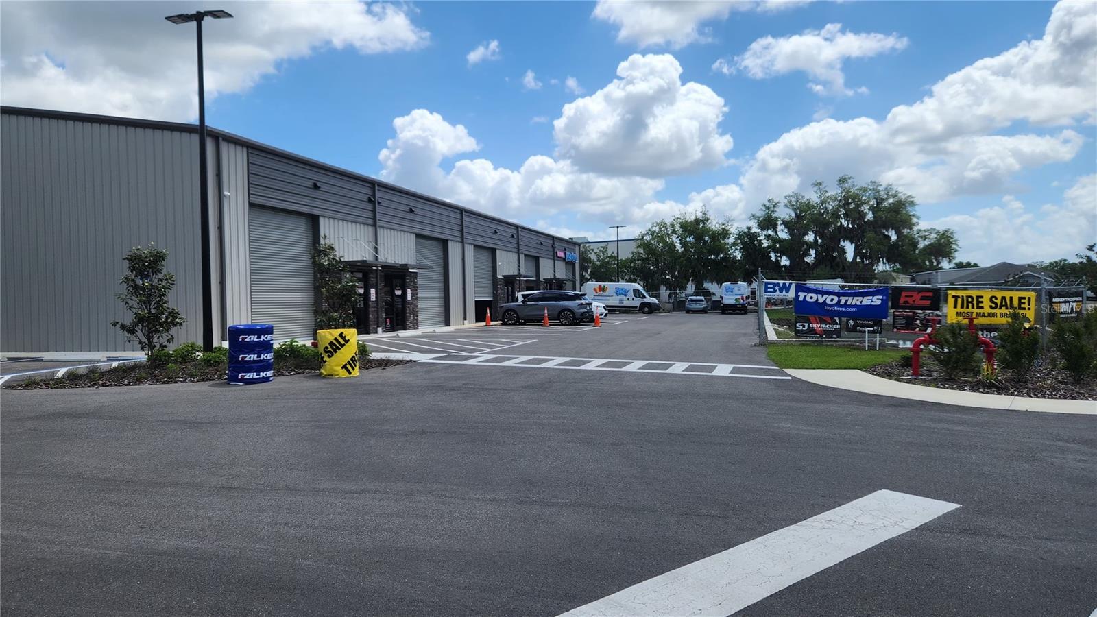 1800 CORPORATE CENTER LN, PLANT CITY, FL — photo 4