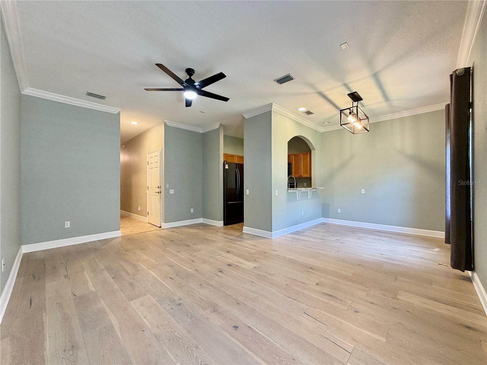 526 101ST AVE N, ST PETERSBURG, FL — photo 8