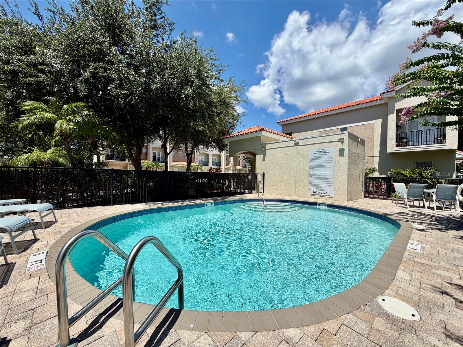 526 101ST AVE N, ST PETERSBURG, FL — photo 35