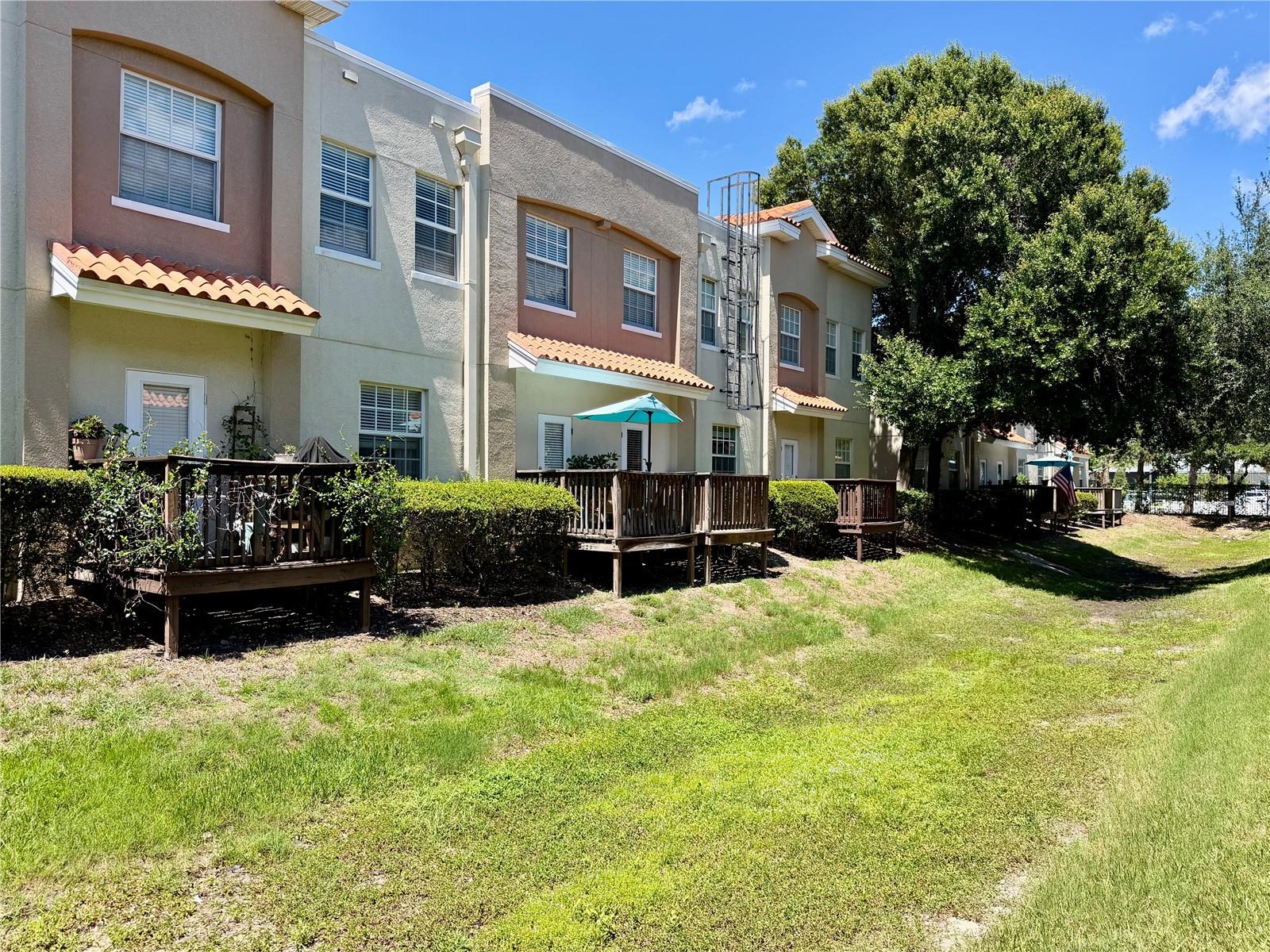 526 101ST AVE N, ST PETERSBURG, FL — photo 38