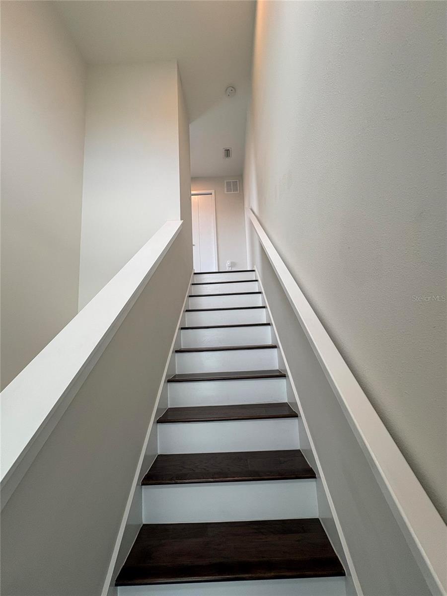343 8TH ST N, ST PETERSBURG, FL — photo 13