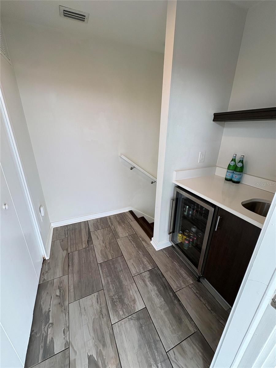 343 8TH ST N, ST PETERSBURG, FL — photo 25