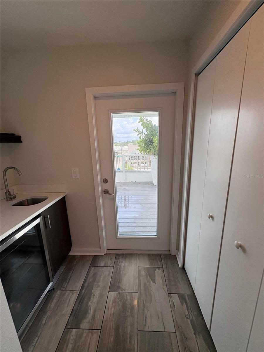 343 8TH ST N, ST PETERSBURG, FL — photo 26