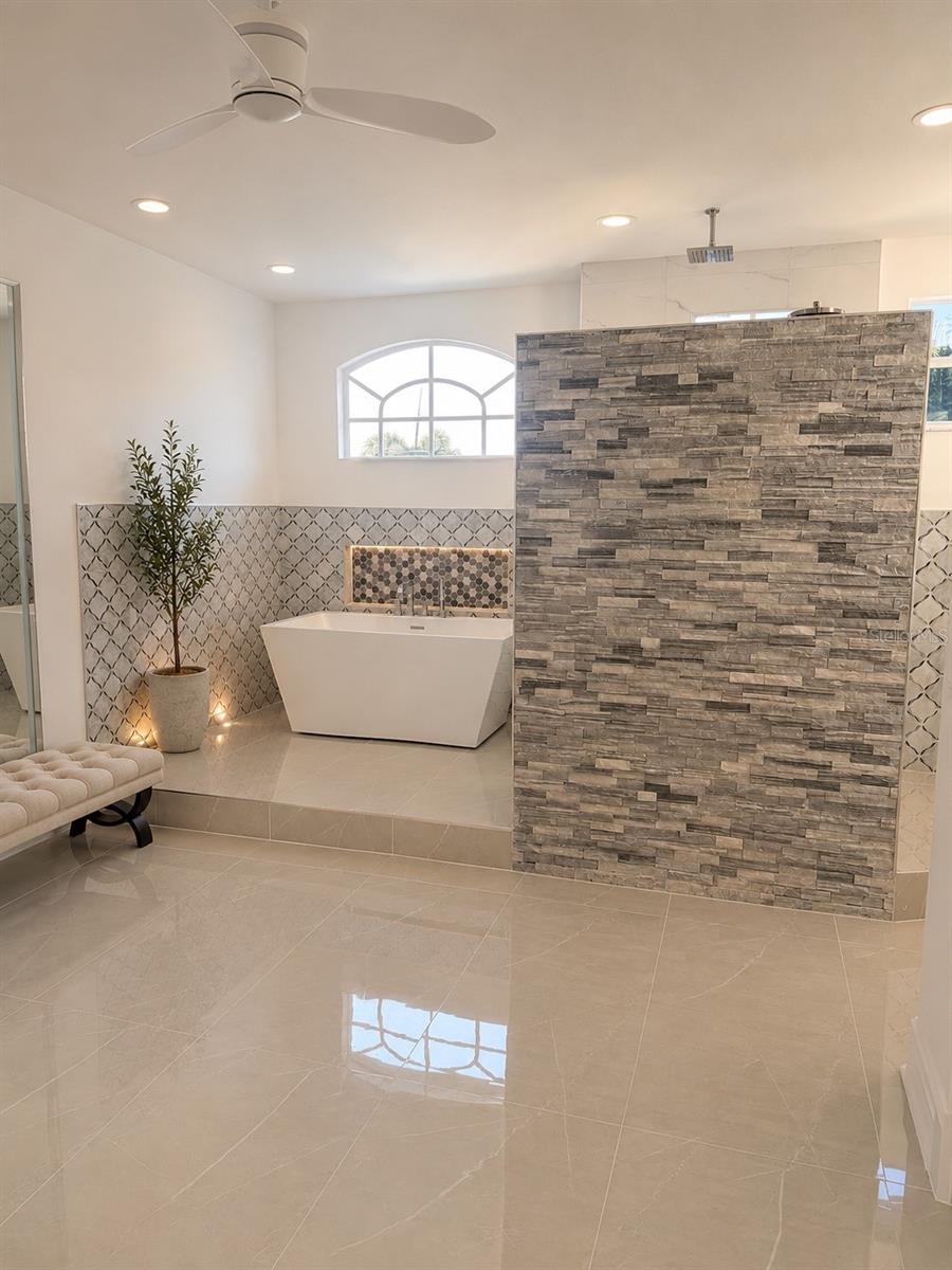 452 BATH CLUB BLVD N, NORTH REDINGTON BEACH, FL — photo 13