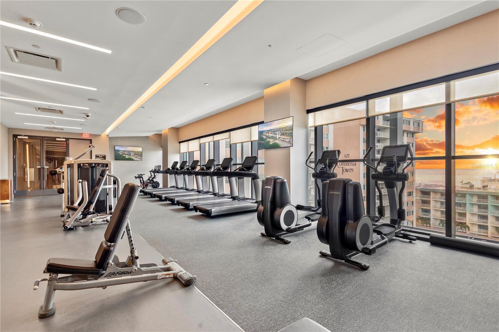 691 S GULFVIEW BLVD #1211, CLEARWATER BEACH, FL — photo 60