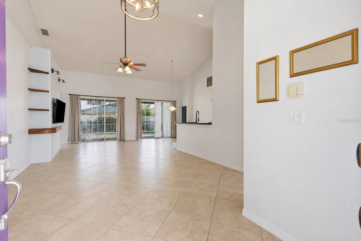 540 HOLLINGSHEAD LOOP, DAVENPORT, FL — photo 4
