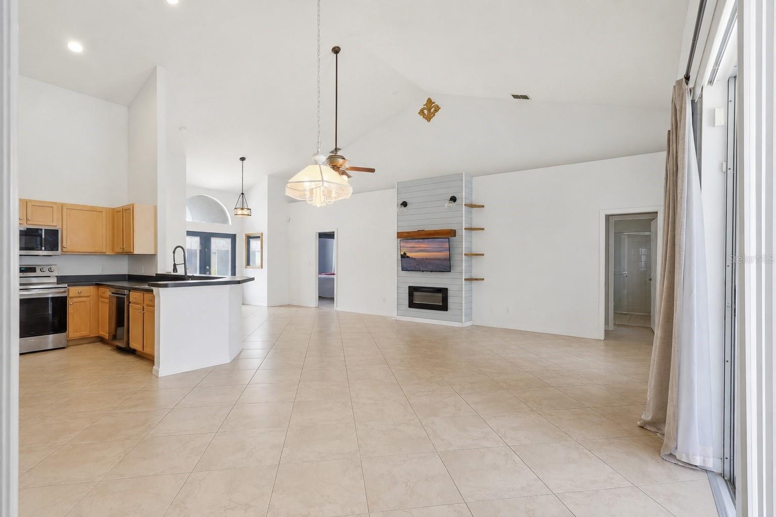 540 HOLLINGSHEAD LOOP, DAVENPORT, FL — photo 12