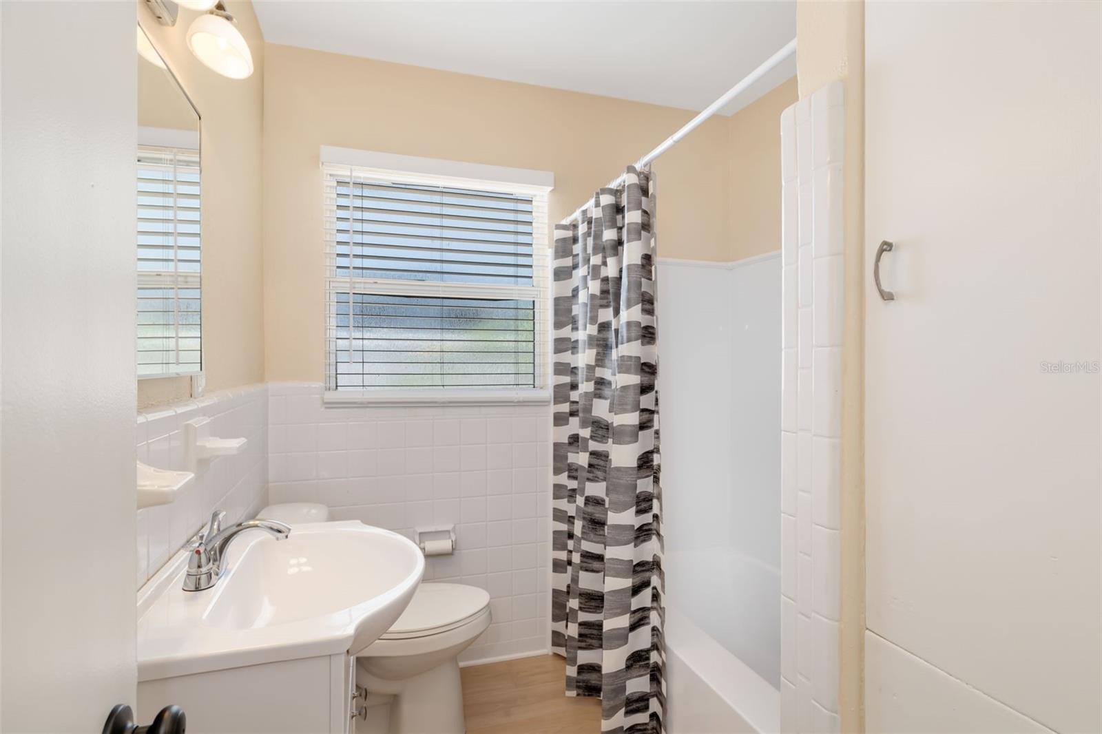 808 26TH ST W, BRADENTON, FL — photo 22