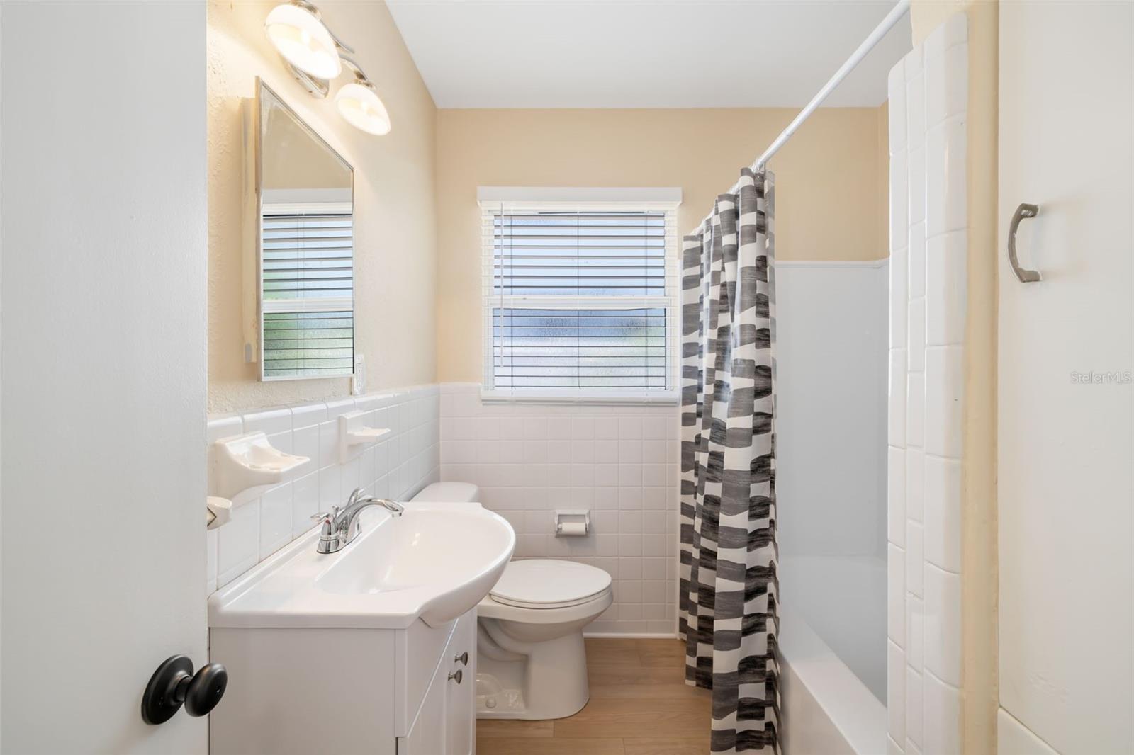 808 26TH ST W, BRADENTON, FL — photo 23
