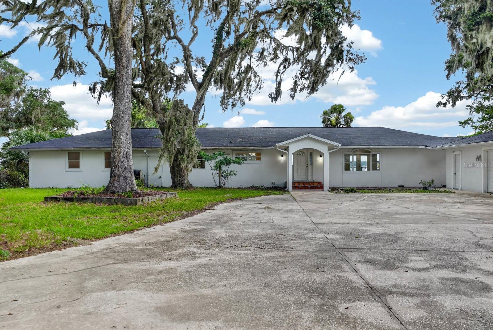 157 W GRANDVIEW DR, EAST PALATKA, FL — photo 2