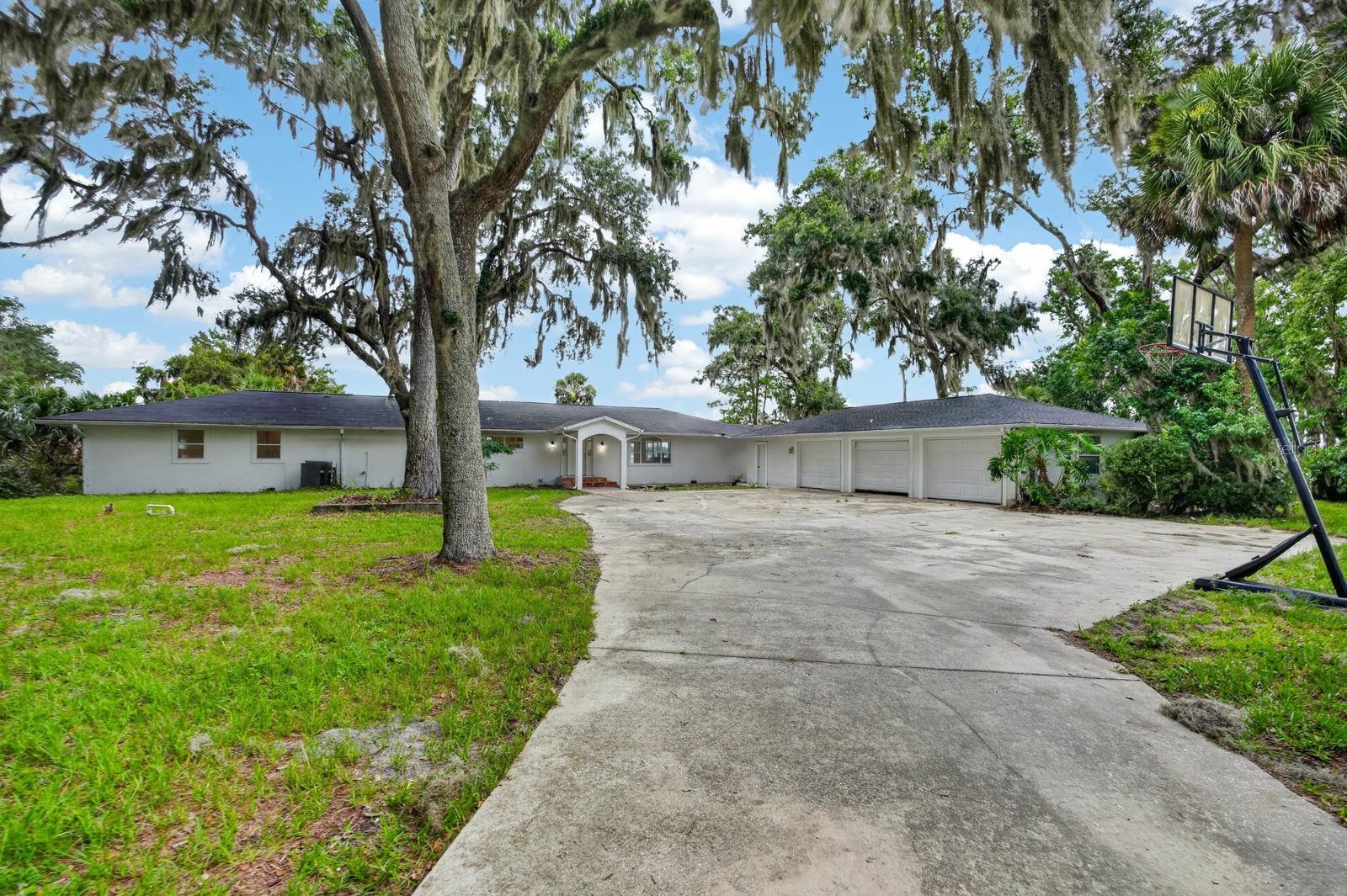 157 W GRANDVIEW DR, EAST PALATKA, FL — photo 3