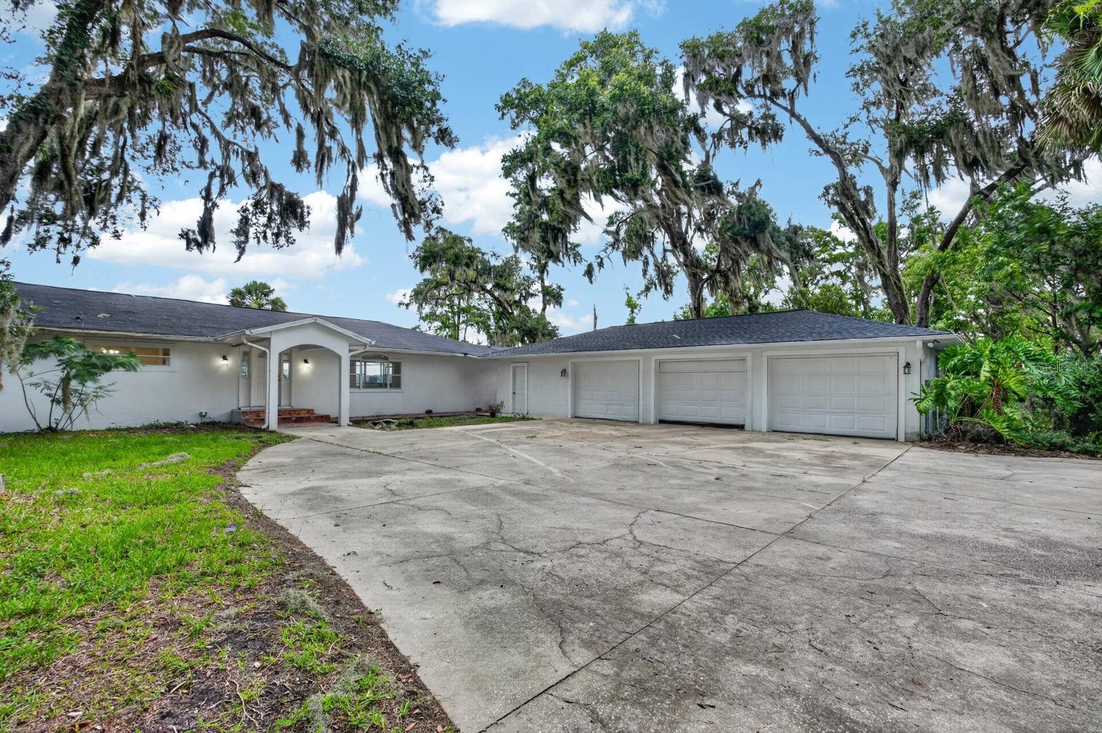157 W GRANDVIEW DR, EAST PALATKA, FL — photo 5