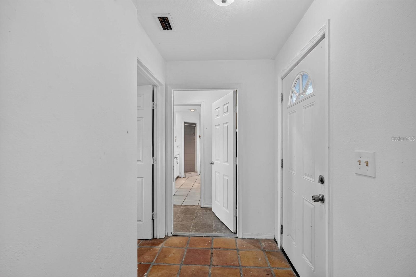 157 W GRANDVIEW DR, EAST PALATKA, FL — photo 9