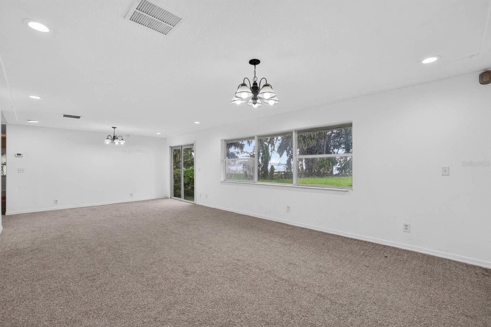 157 W GRANDVIEW DR, EAST PALATKA, FL — photo 11