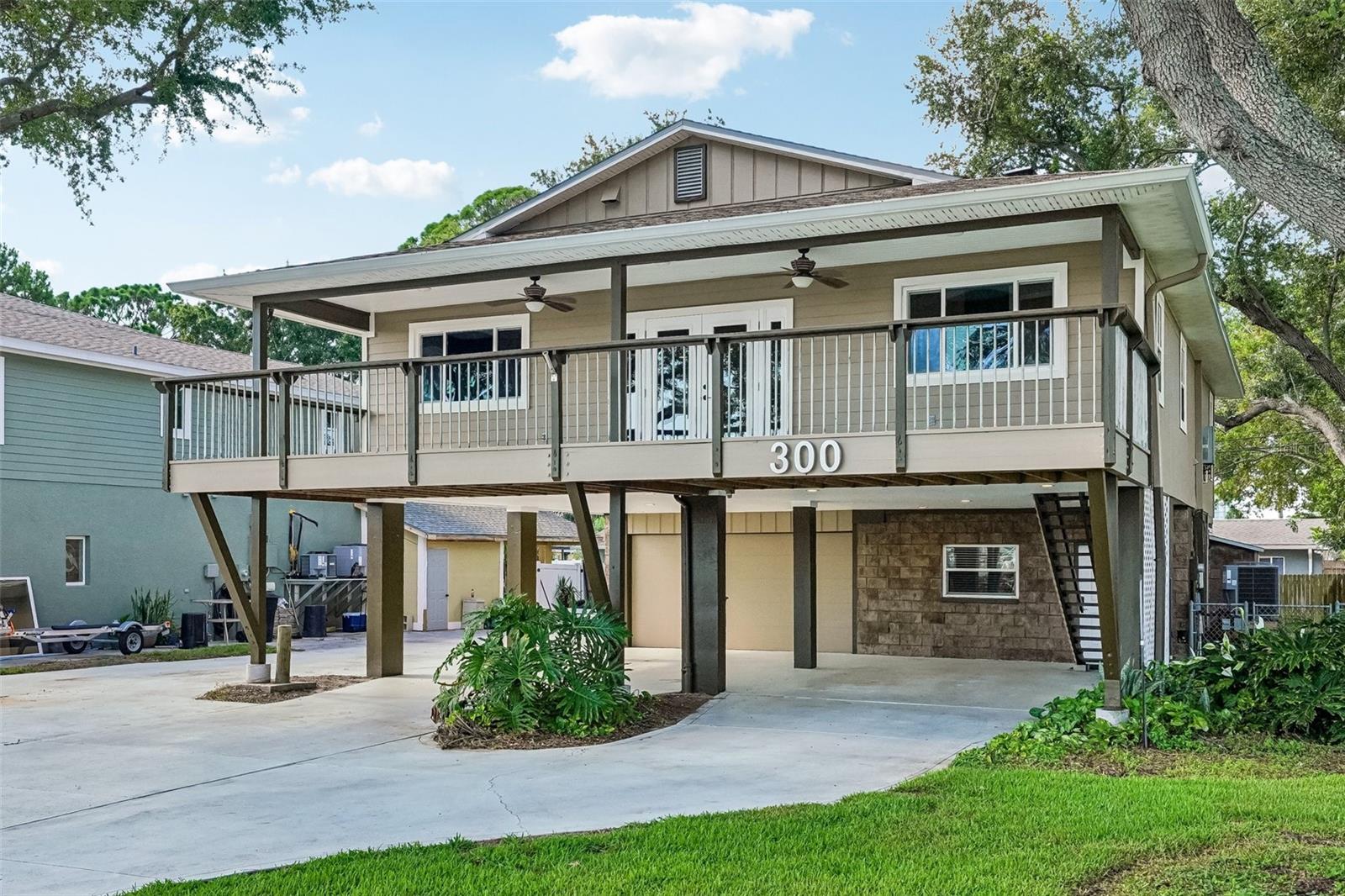 300 90TH AVE NE, ST PETERSBURG, FL — photo 3