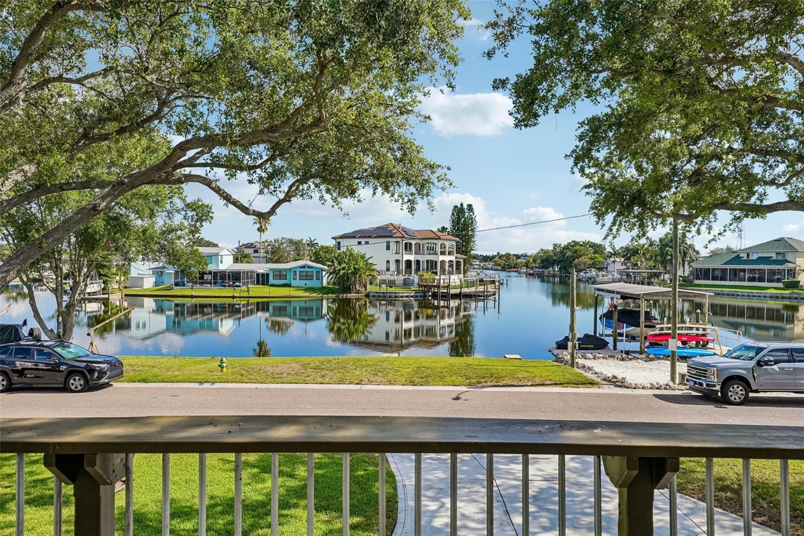 300 90TH AVE NE, ST PETERSBURG, FL — photo 13