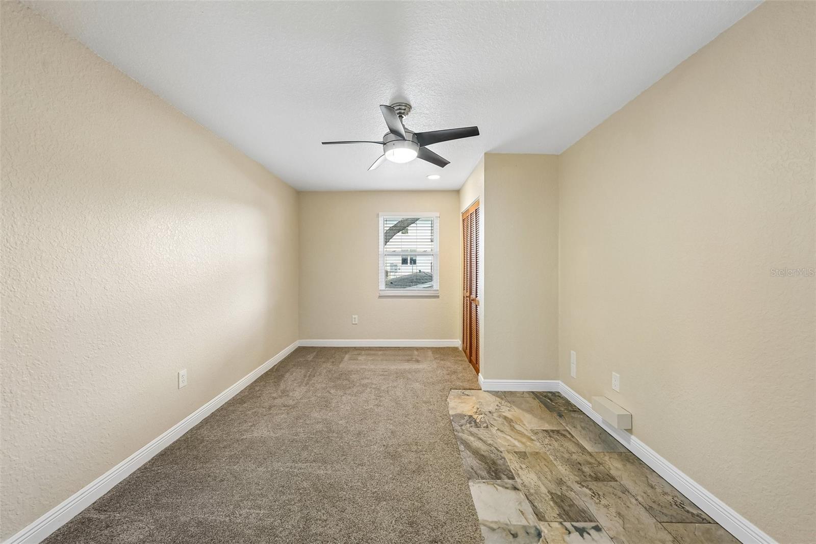 300 90TH AVE NE, ST PETERSBURG, FL — photo 19