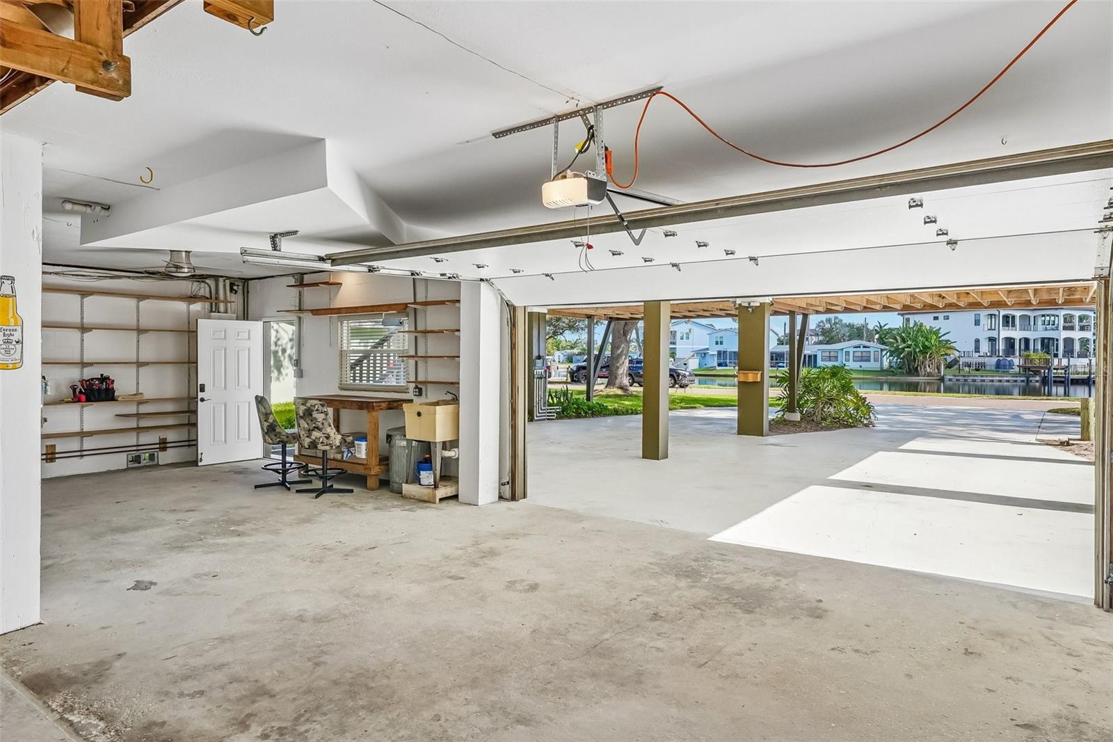 300 90TH AVE NE, ST PETERSBURG, FL — photo 44