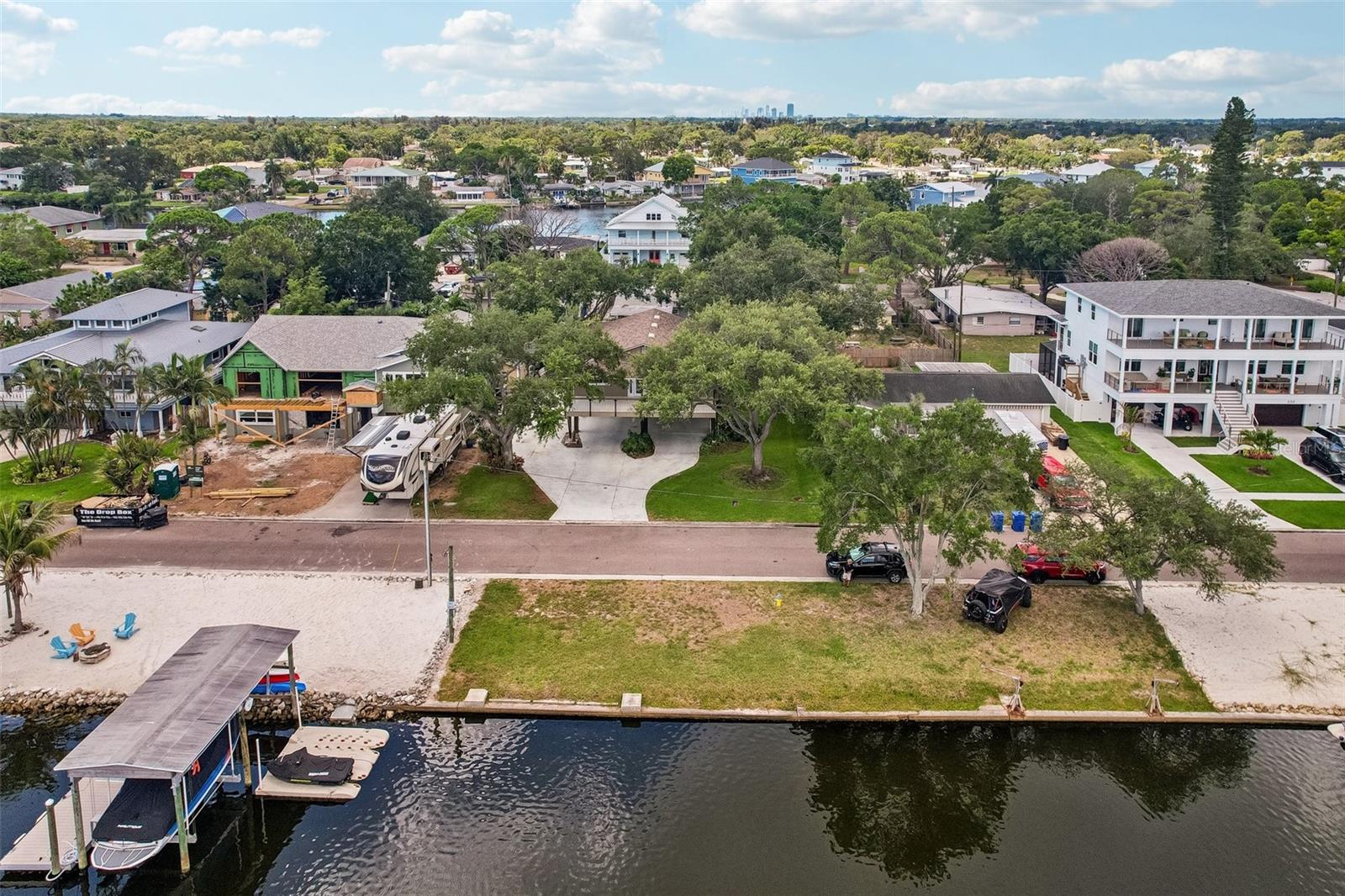 300 90TH AVE NE, ST PETERSBURG, FL — photo 55