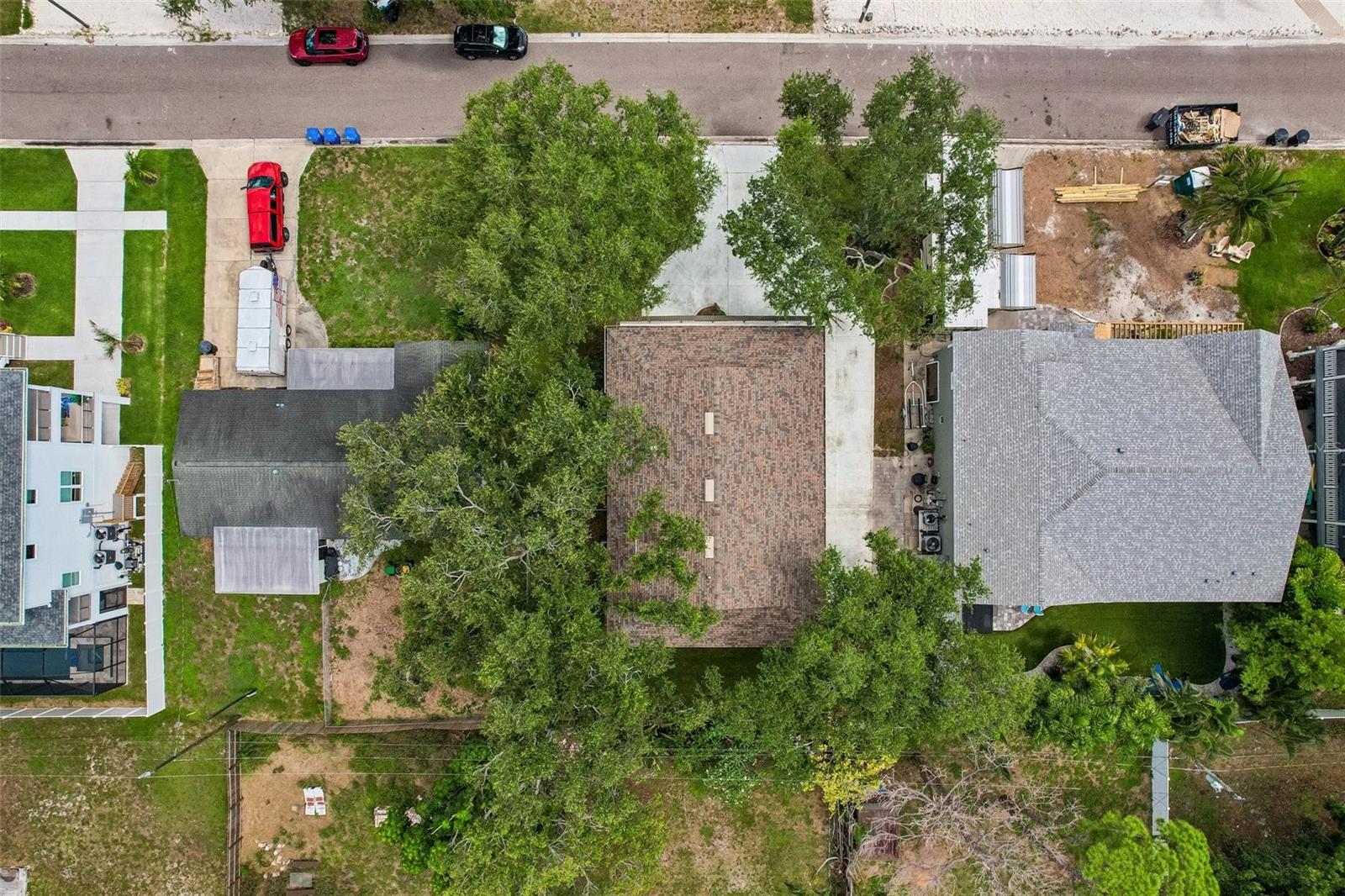 300 90TH AVE NE, ST PETERSBURG, FL — photo 56