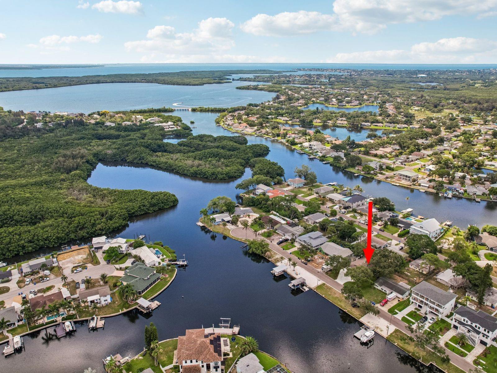 300 90TH AVE NE, ST PETERSBURG, FL — photo 62