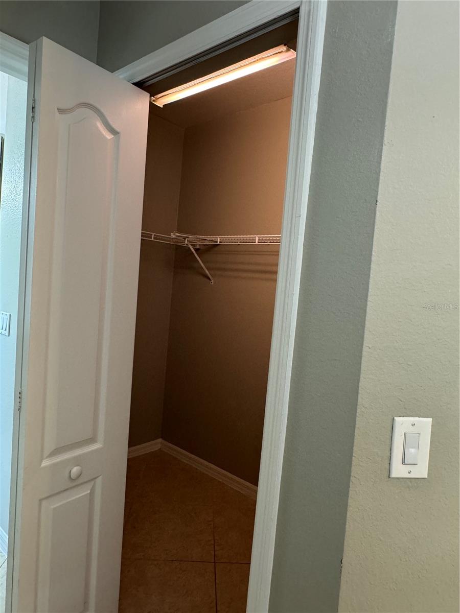 18006 BIRDWATER DR, TAMPA, FL — photo 27