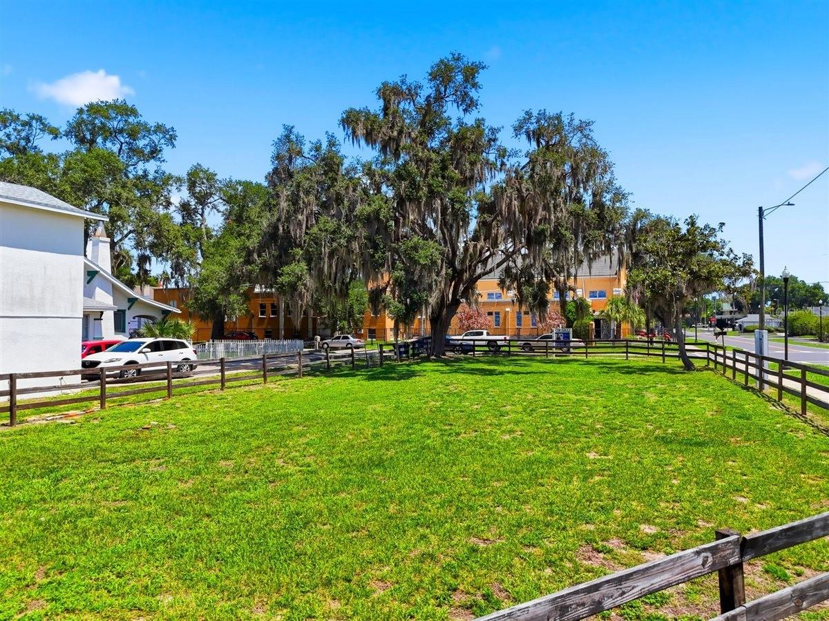 702 AVENUE A, WINTER HAVEN, FL — photo 4
