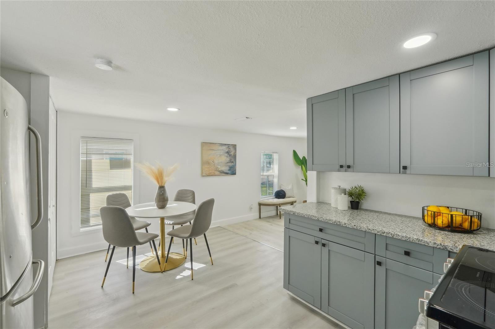 2111 E ELLICOTT ST, TAMPA, FL — photo 8