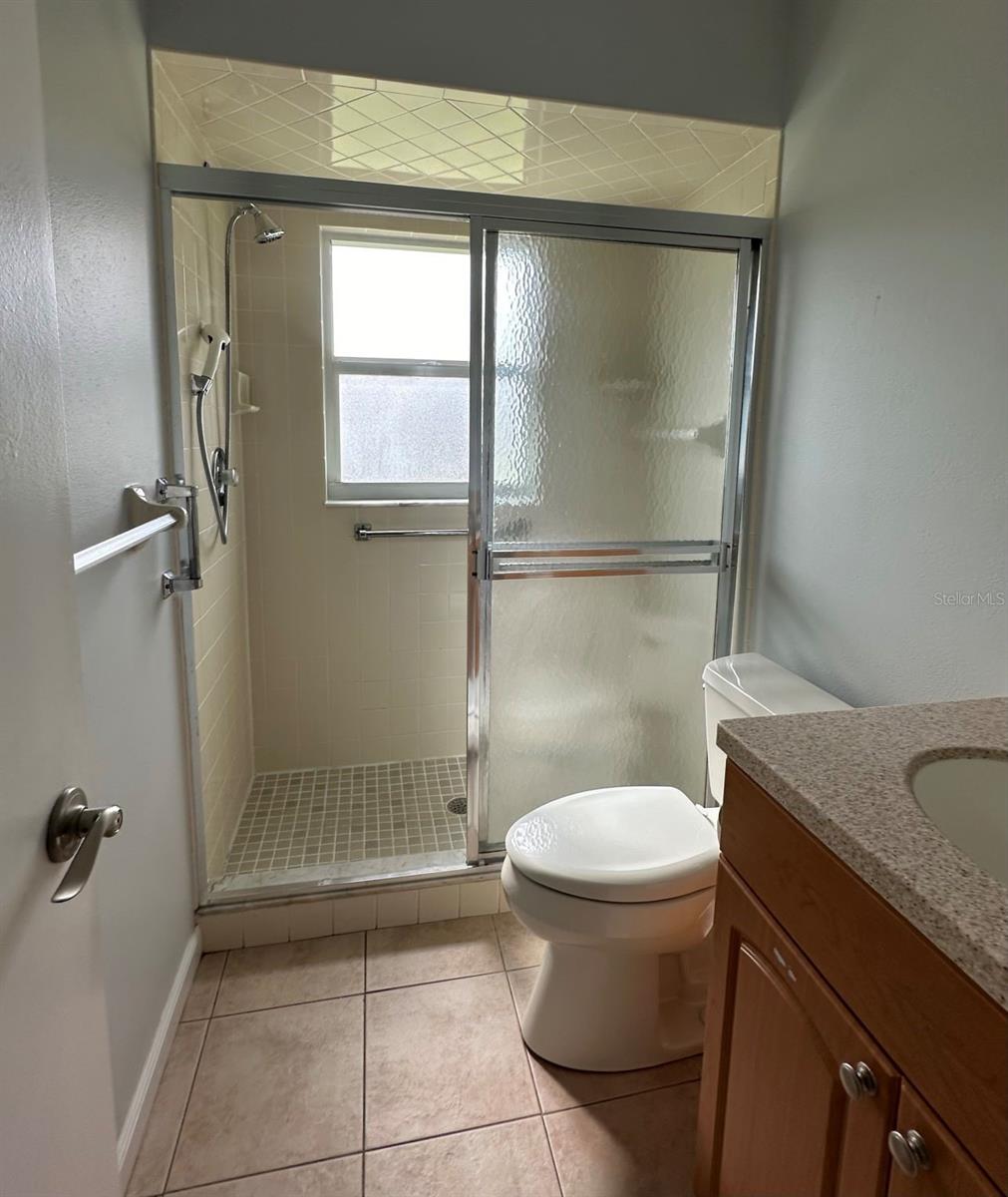 2105 PUEBLO CIR #V2, SARASOTA, FL — photo 11