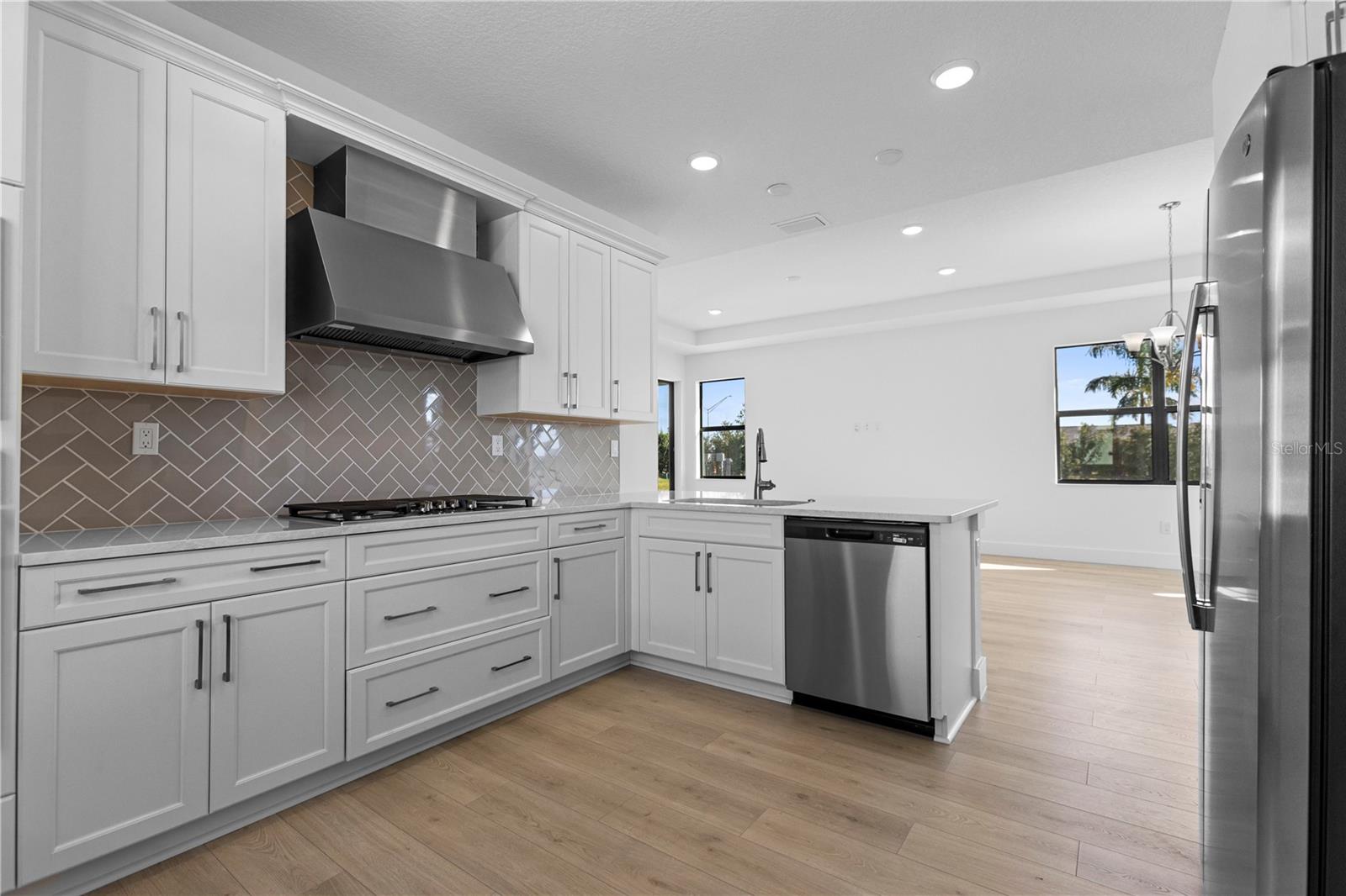 18366 ROCKPORT PL, LAKEWOOD RANCH, FL — photo 9