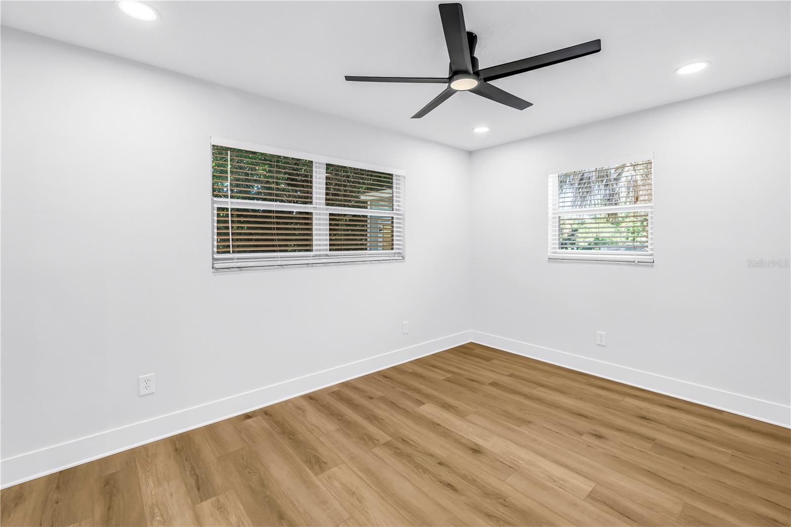 5846 12TH ST S, ST PETERSBURG, FL — photo 18