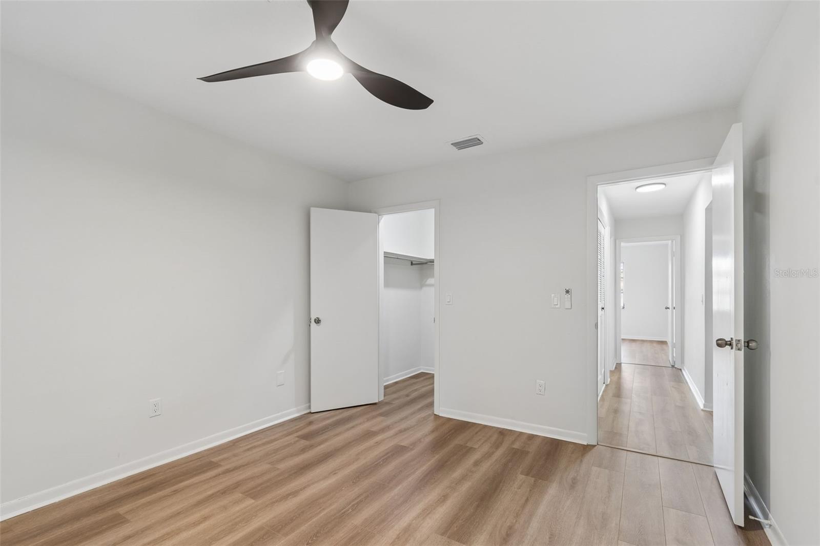 1614 S LAKE AVE #2, CLEARWATER, FL — photo 16