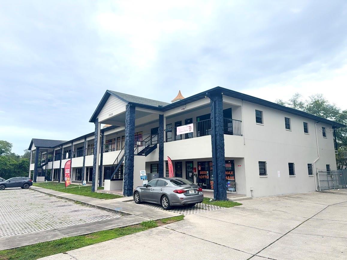 1005 W BUSCH BLVD, TAMPA, FL — photo 3