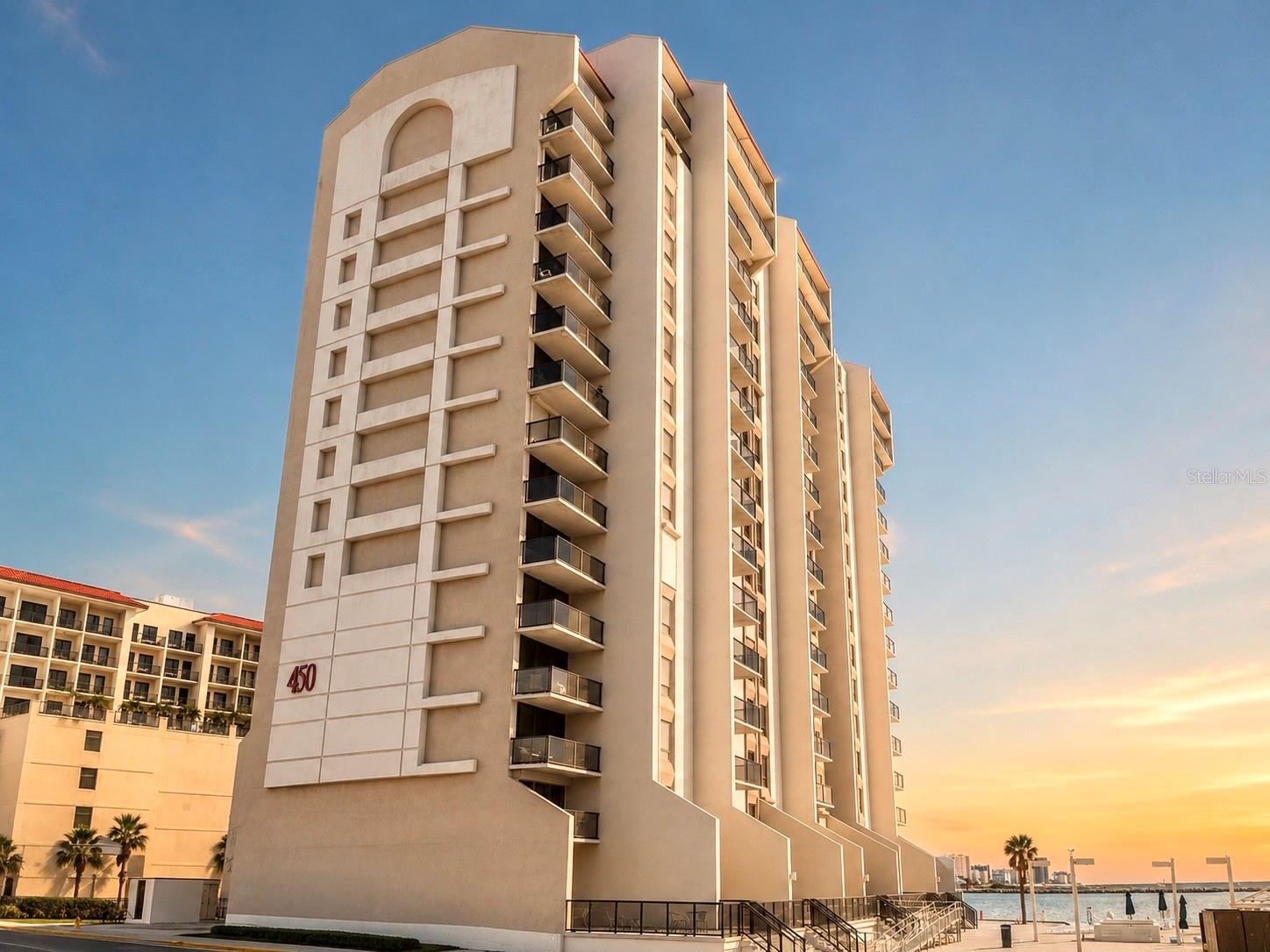 450 S GULFVIEW BLVD #708, CLEARWATER BEACH, FL