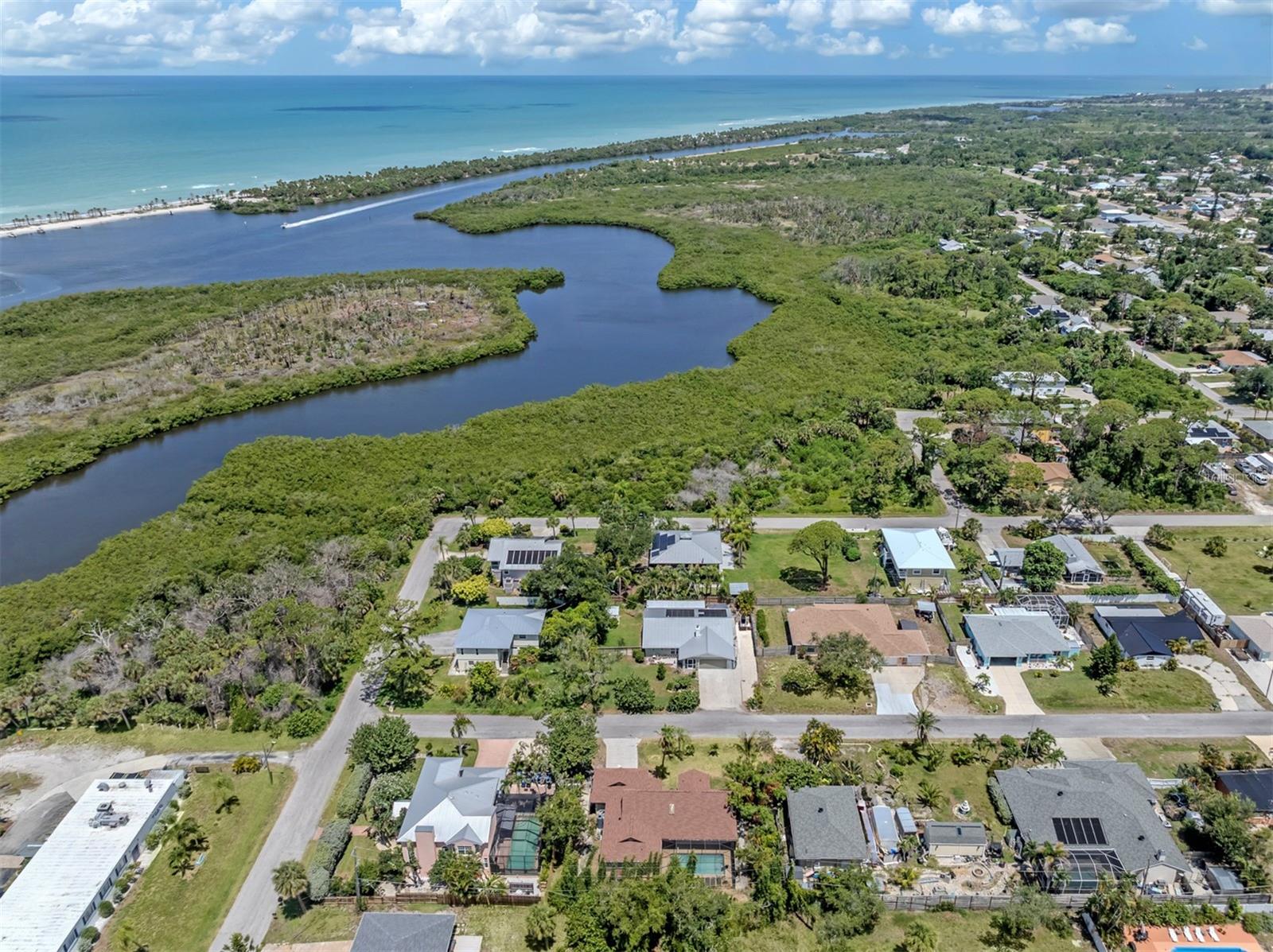 1533 FUNDY RD, VENICE, FL — photo 2
