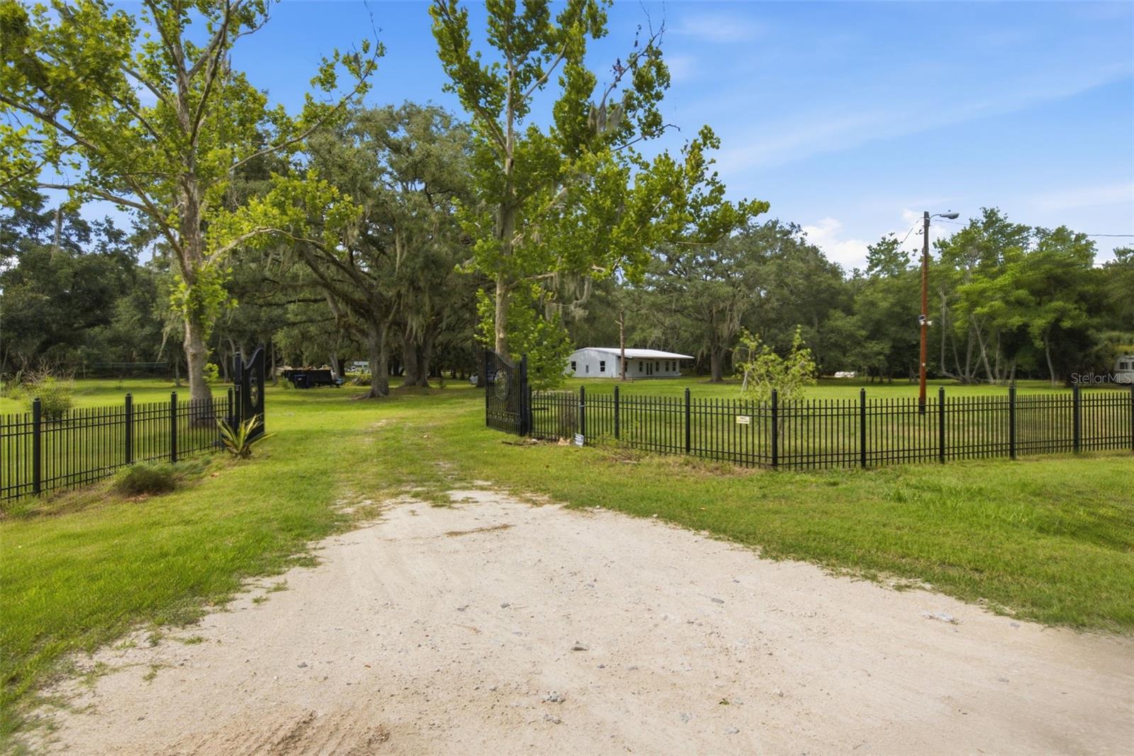 18127 CEDARHURST RD, ORLANDO, FL — photo 2