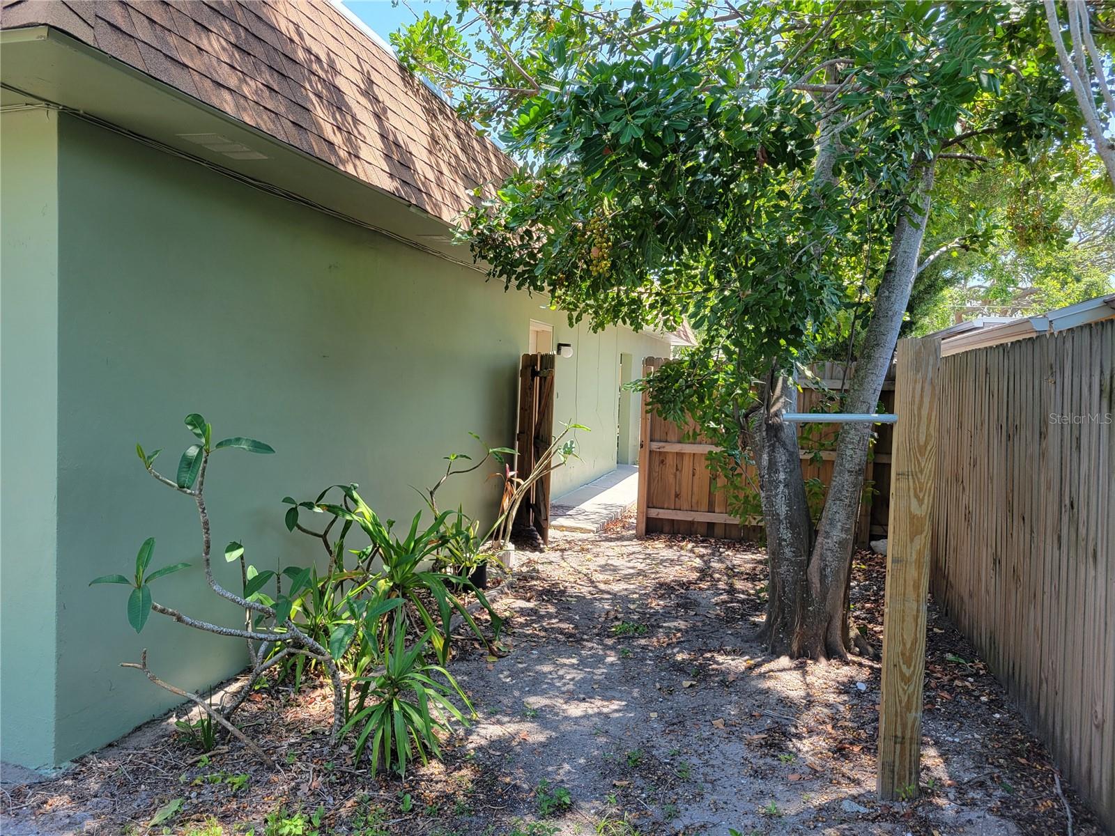 1508 N SATURN AVE, CLEARWATER, FL — photo 12