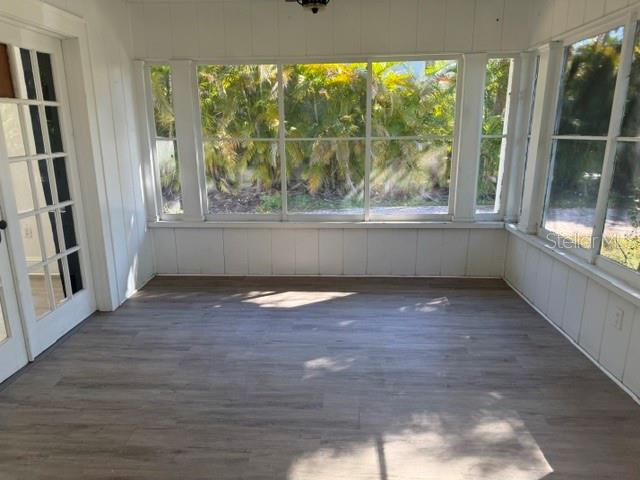 617 SIESTA DR, SARASOTA, FL — photo 13