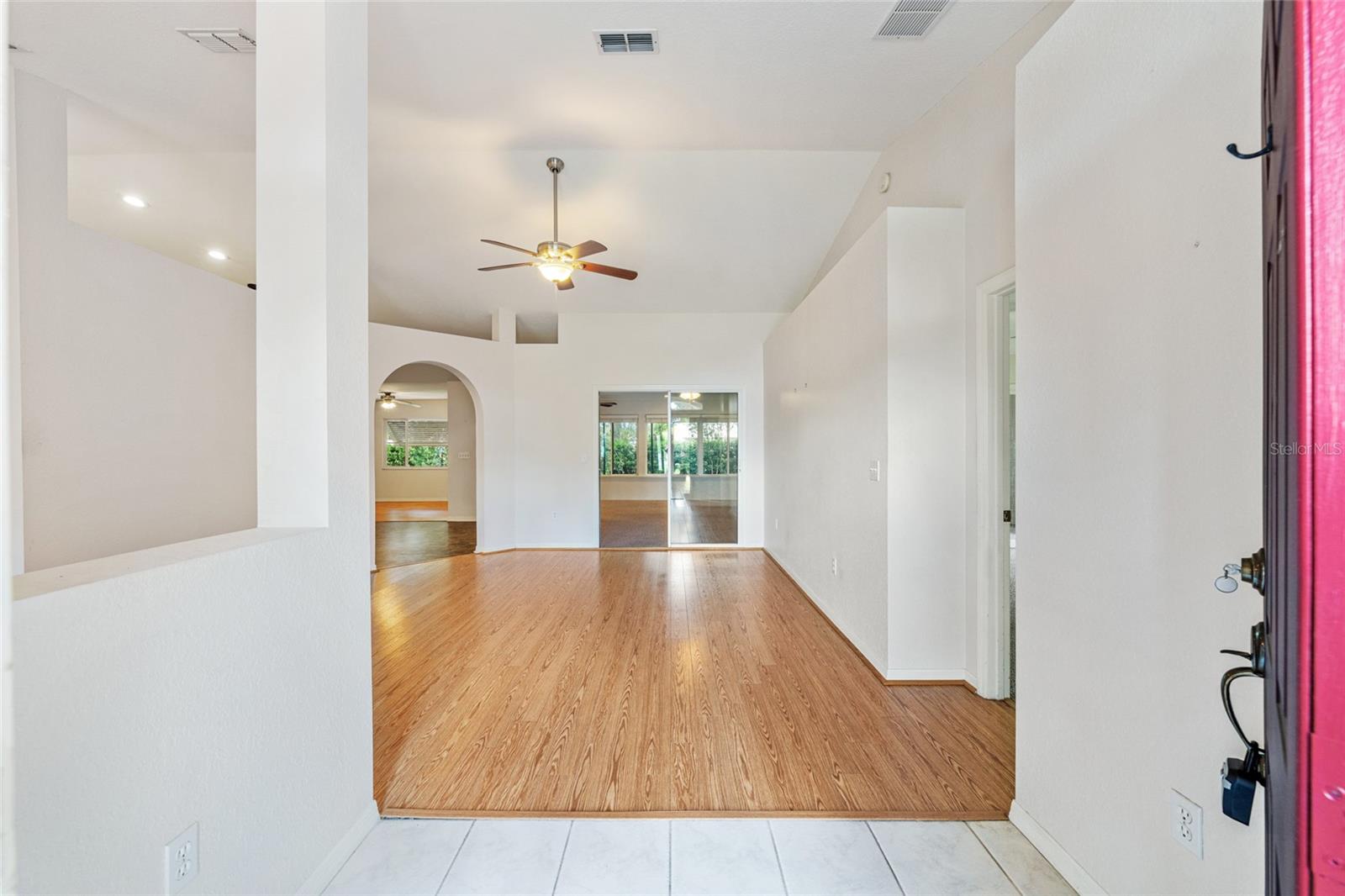 9082 SE 135TH LOOP, SUMMERFIELD, FL — photo 8