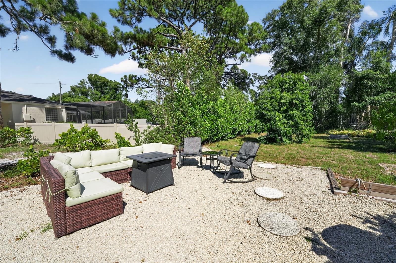 3935 COUNTRY VIEW LN, SARASOTA, FL — photo 36