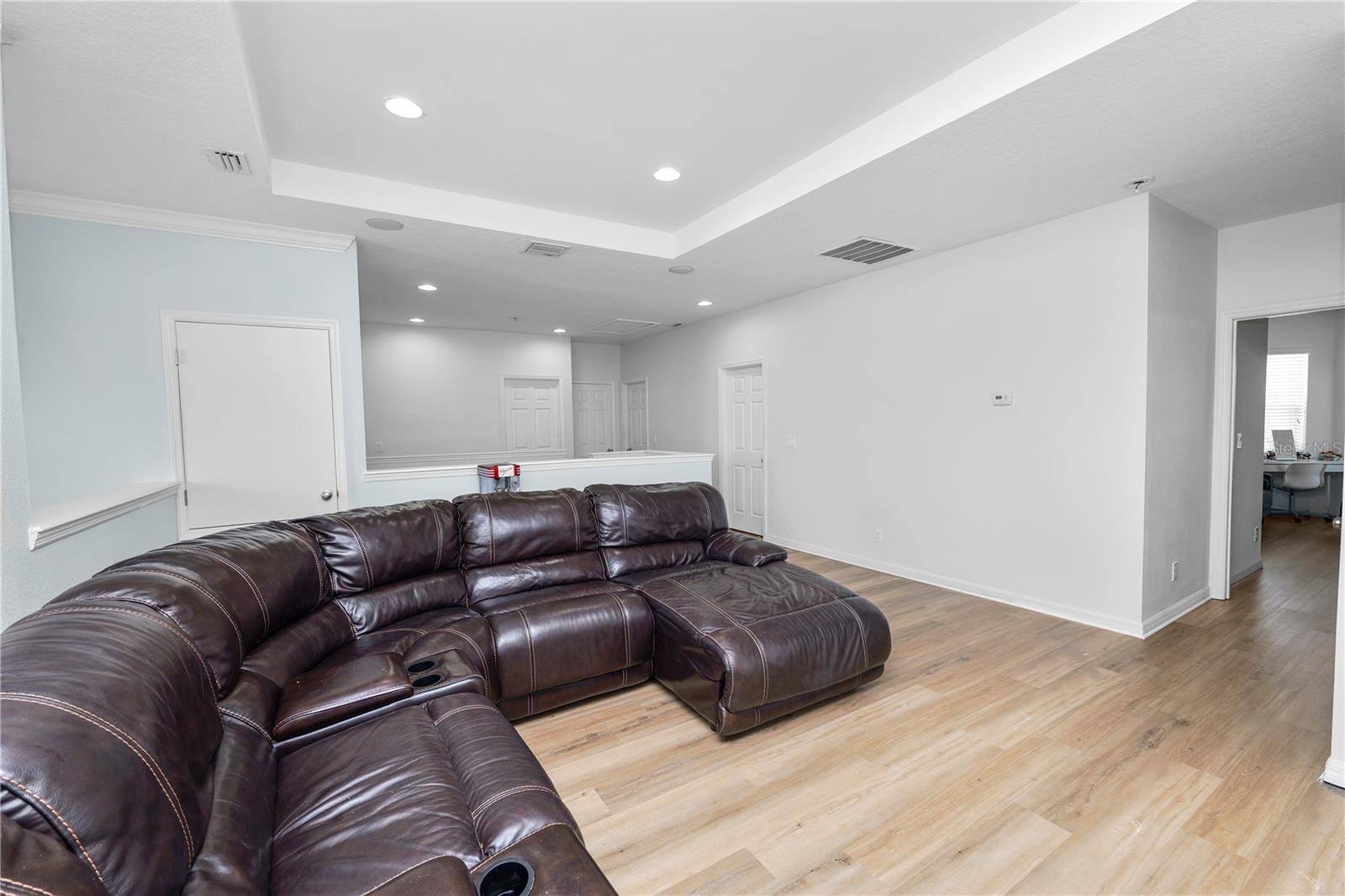 8775 SENTIERO DR, LAND O LAKES, FL — photo 43
