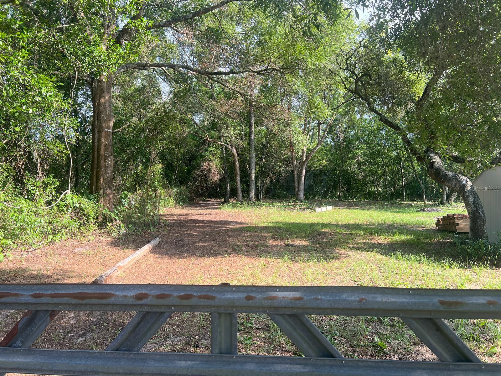 20456 SE 140TH ST, UMATILLA, FL — photo 28